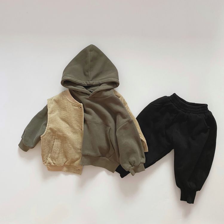 Baby Solid Color Long Sleeves Fleece Thermal Hoodies In Autumn Outfit Wearing